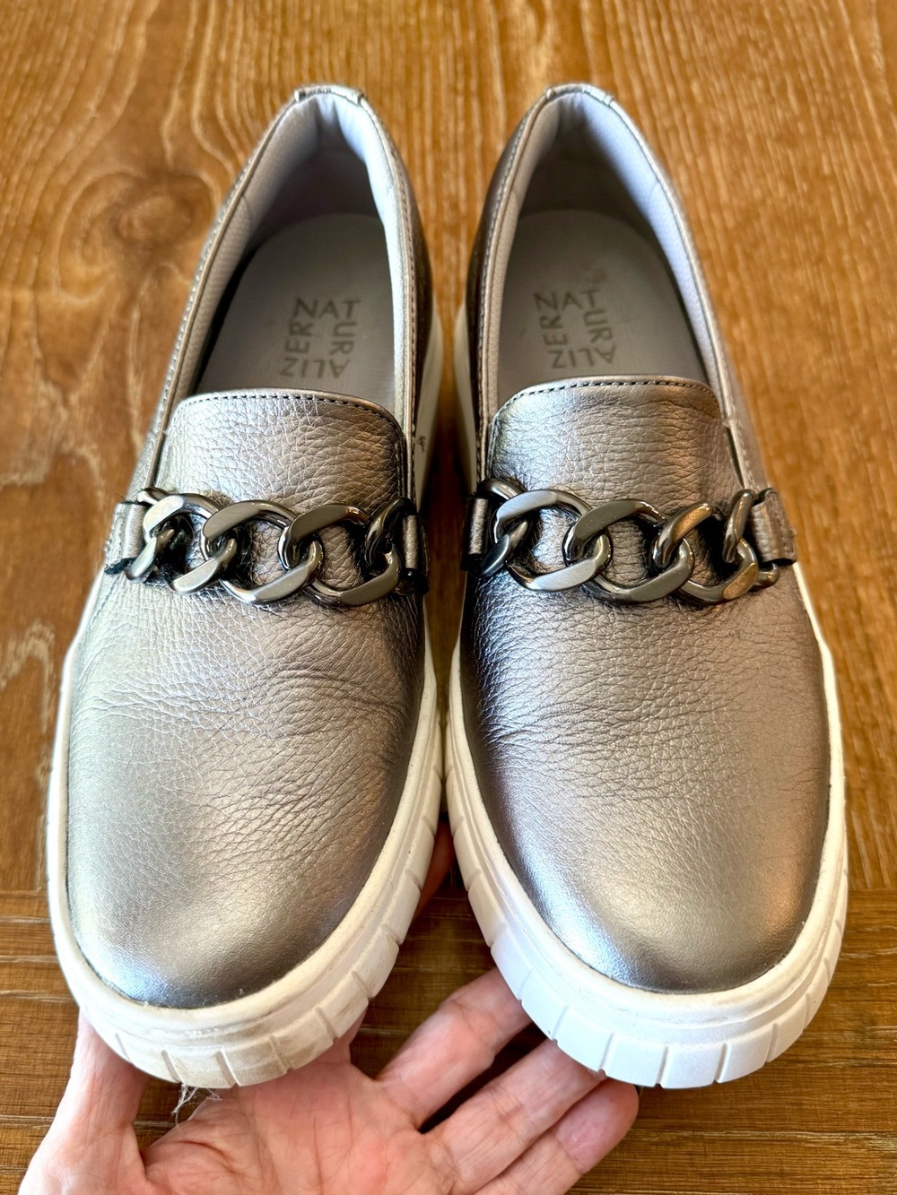 Naturalizer Daphne metallic pewter slip on sneakers 8M - Picture 6 of 14